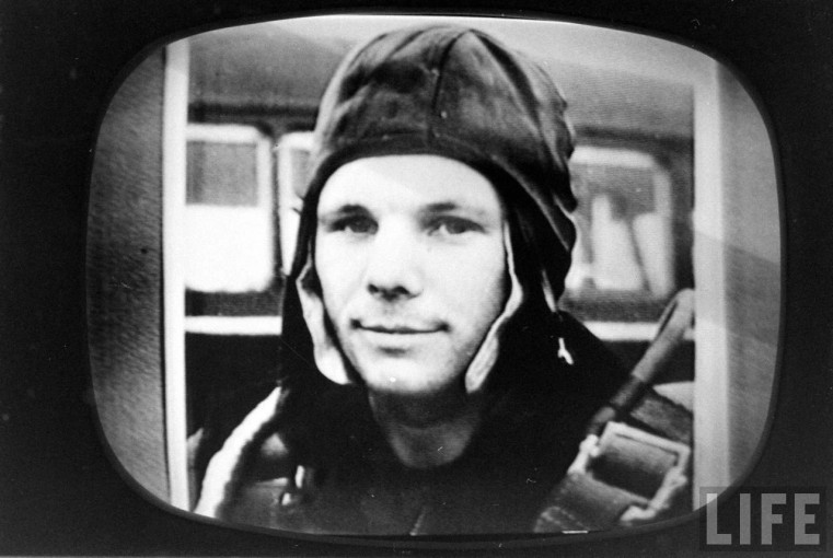 12 апреля - Всемирный день авиации и космонавтики. 12 апреля - Всемирный день авиации и космонавтики.